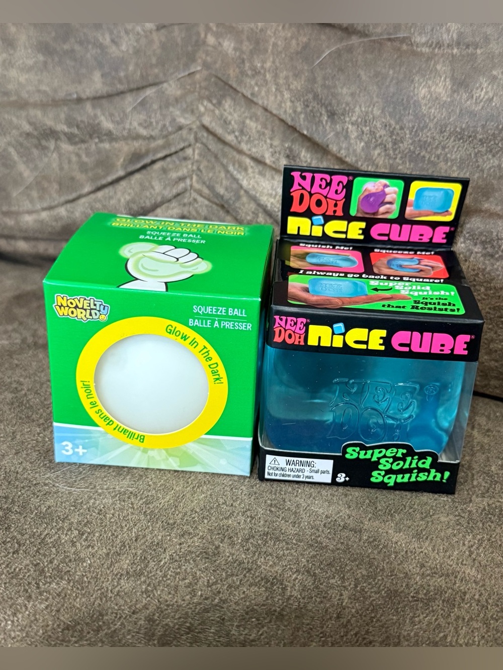 NeeDoh BLUE Nice Cube Super Solid Squish Novelty World Glow in the Dark Squishy